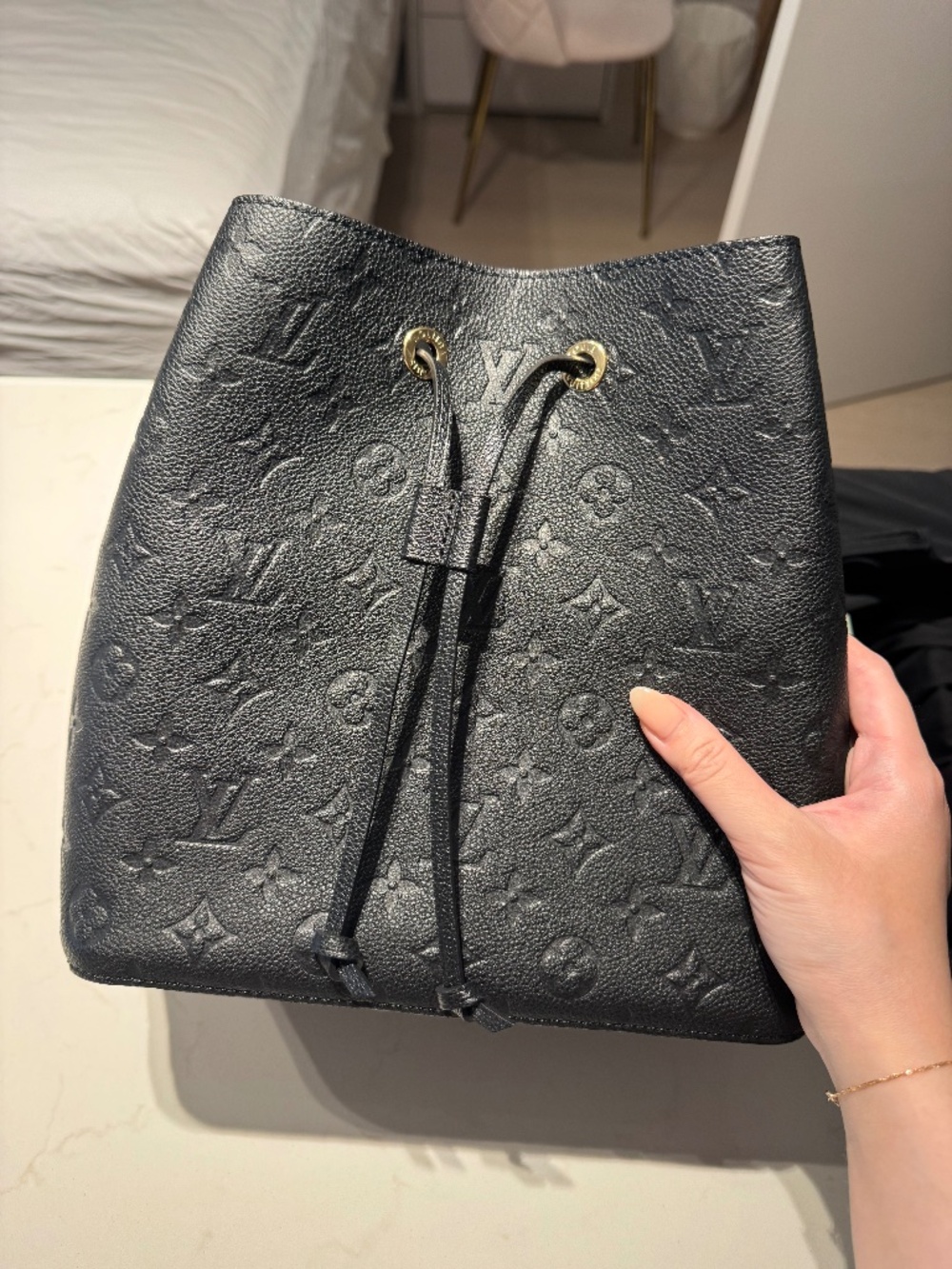 Louis Vuitton Neo Noe Black Empreinte